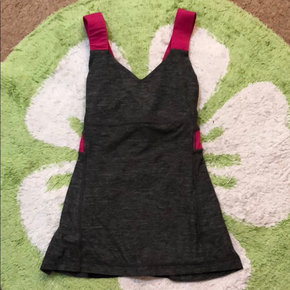 Lululemon tank top size 4